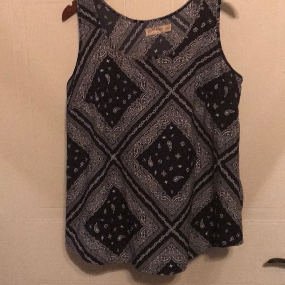 Women’s shell tank